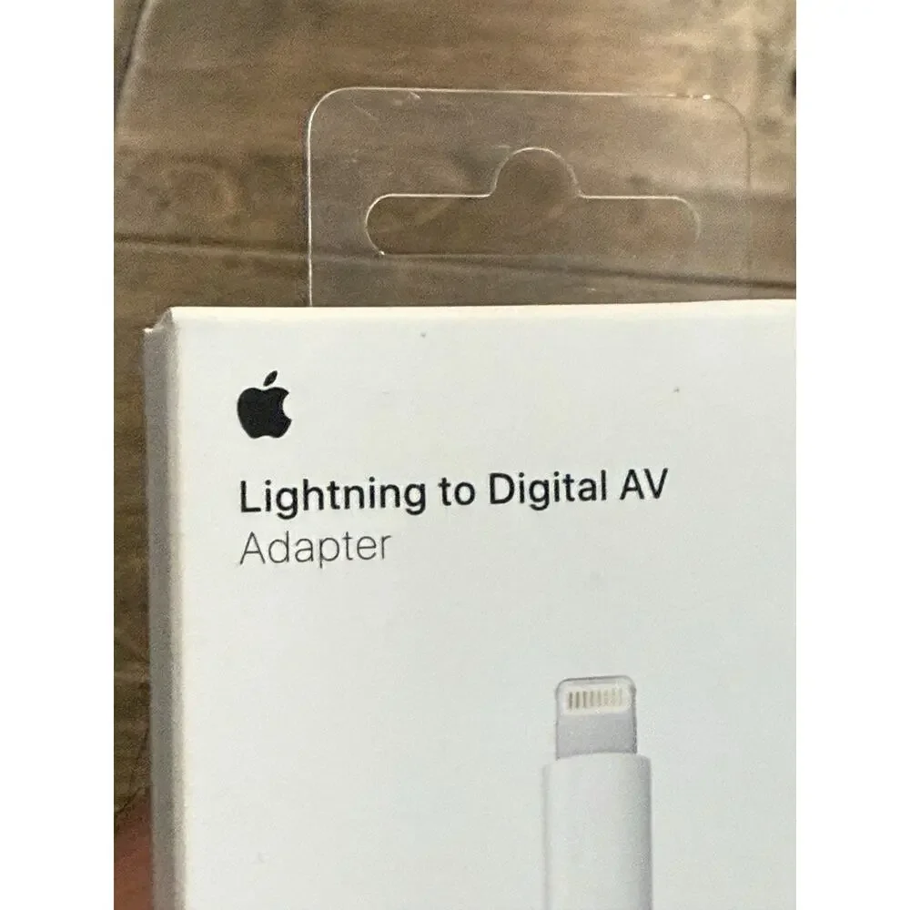 Genuine Apple Lightning to Digital AV Adapter HDMI & Lightning MD826AM/A NEW